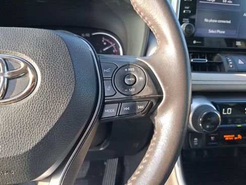 Used 2022 Toyota RAV4 Limited AWD/4WD image 19
