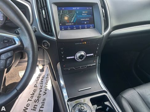 Used 2020 Ford Edge Titanium w/ Class II Trailer Tow Package AWD/4WD image 23