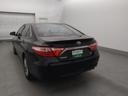 Used 2016 Toyota Camry SE FWD image 5