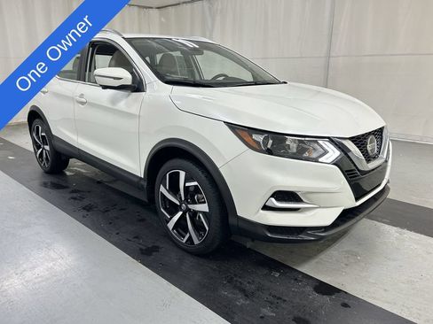 Used 2022 Nissan Rogue Sport SL AWD/4WD image 1