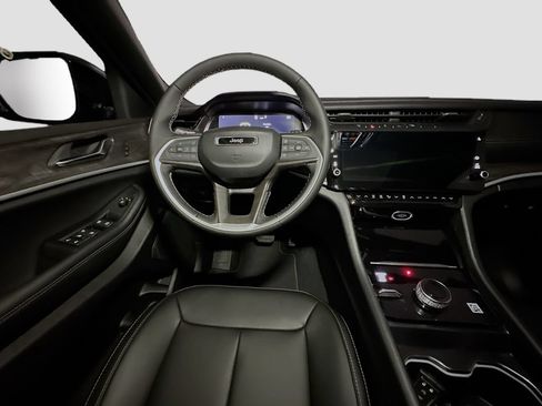 New 2026 Jeep Grand Cherokee L Limited AWD/4WD image 28