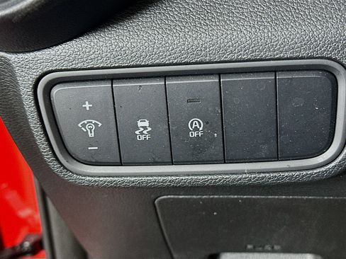 Used 2025 Kia Soul LX w/ LX Technology Package image 17