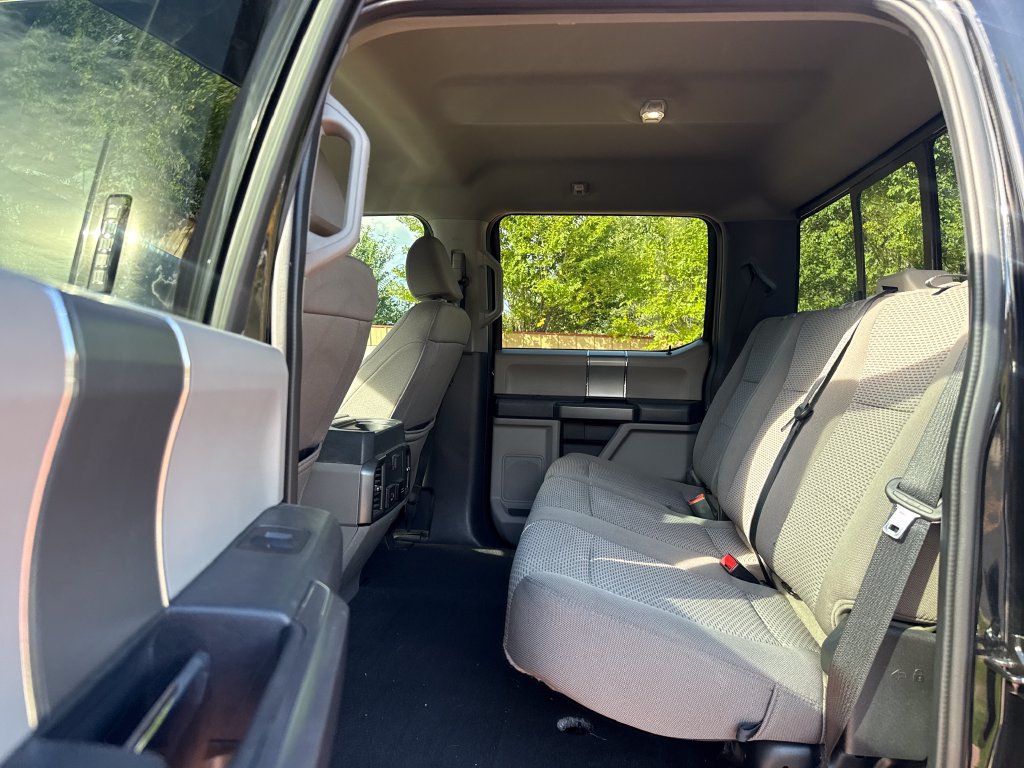 Used 2022 Ford F250 XLT w/ Black Appearance Package AWD/4WD image 19