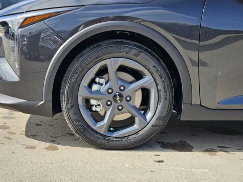 New 2026 Kia K4 LXS image 7