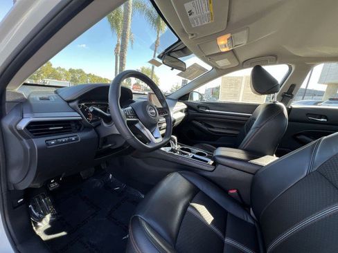 Used 2023 Nissan Altima 2.5 SR image 10