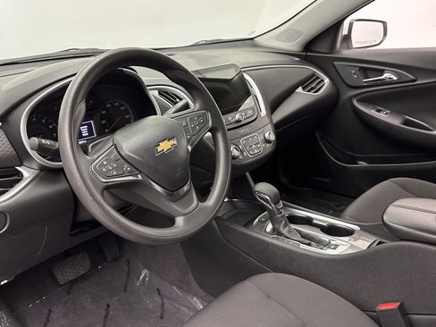 Used 2024 Chevrolet Malibu LT image 8
