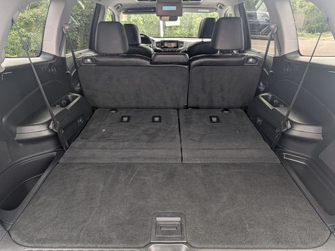 Used 2020 Honda Pilot Touring image 18