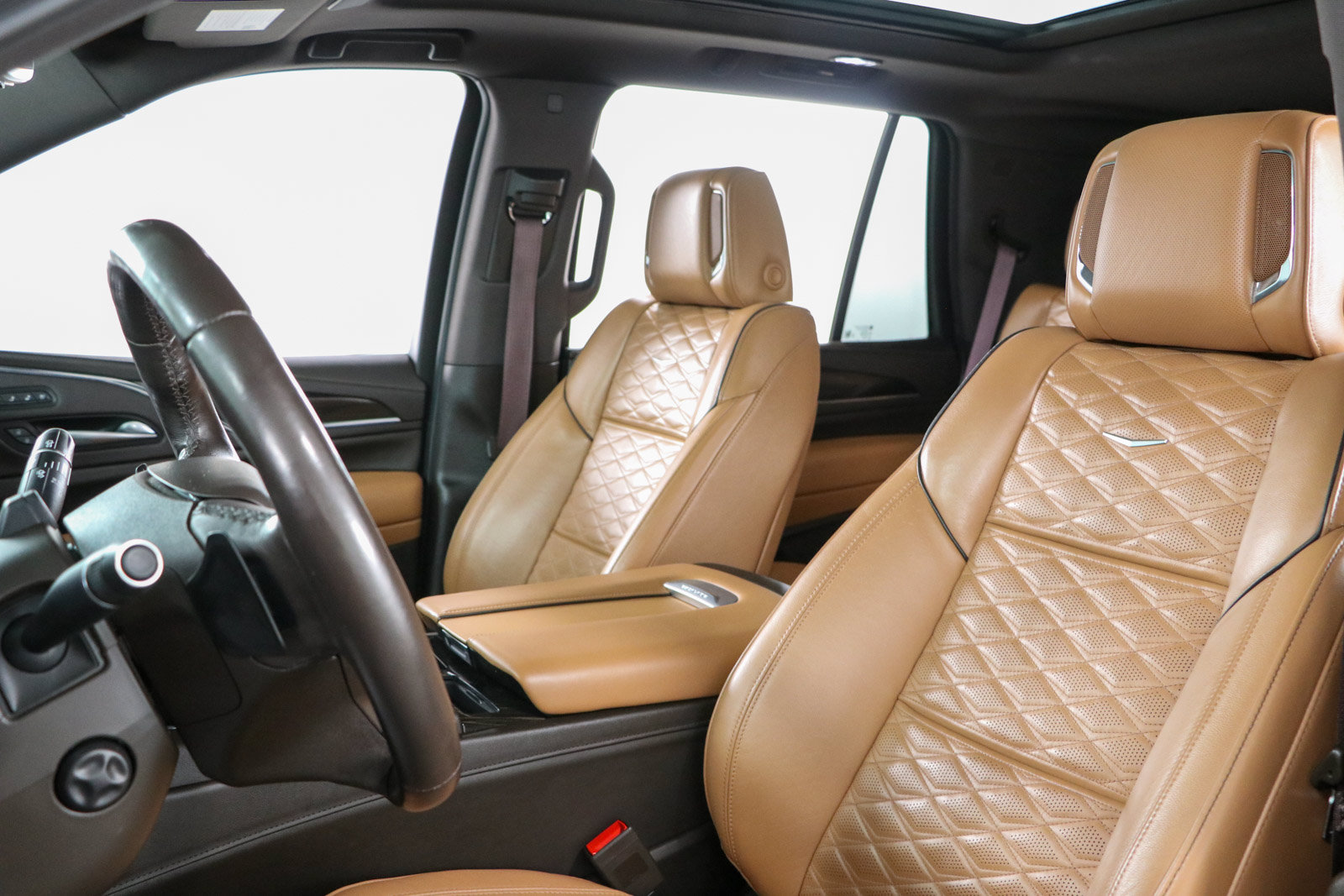 Used 2023 Cadillac Escalade Sport w/ Touring Package AWD/4WD image 29
