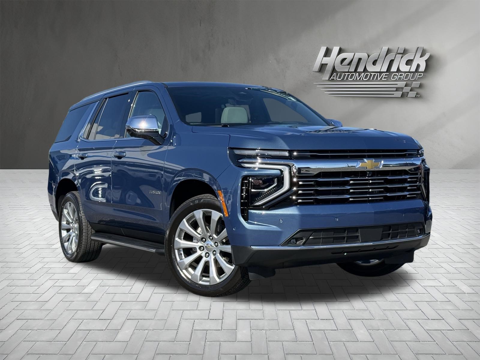 Used 2025 Chevrolet Tahoe Premier AWD/4WD image 2