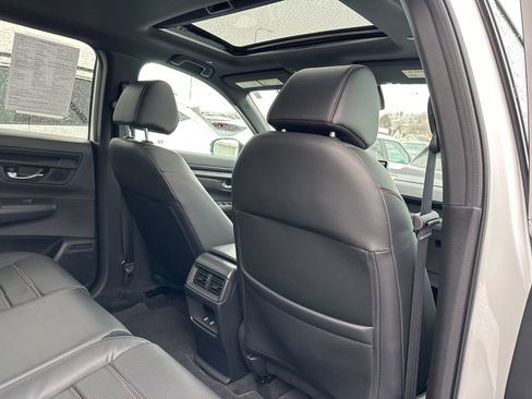 Used 2025 Honda CR-V Sport-L image 28