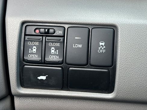 Used 2015 Honda Odyssey EX-L image 30