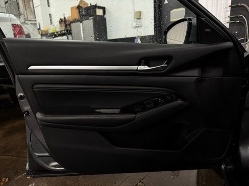 Used 2023 Nissan Altima 2.5 SL image 10
