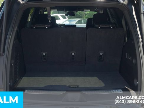 Used 2025 GMC Yukon Denali AWD/4WD image 8