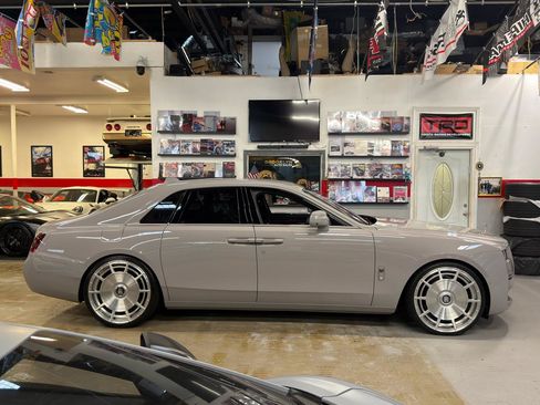 Used 2021 Rolls-Royce Ghost AWD/4WD image 5