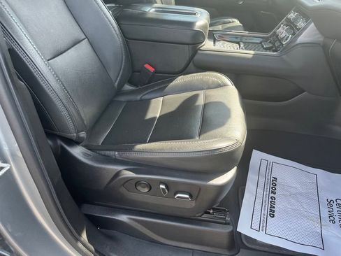 Used 2023 GMC Yukon Denali image 33