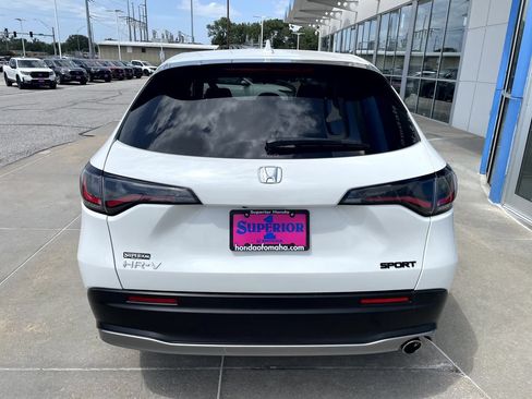 Certified 2023 Honda HR-V Sport image 3