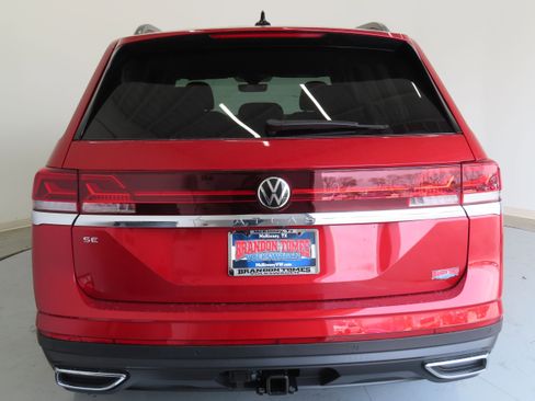 New 2025 Volkswagen Atlas SE image 5