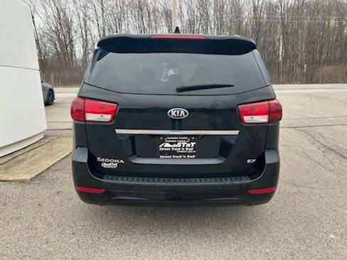 Used 2015 Kia Sedona EX image 6