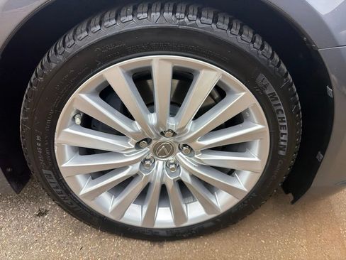 Used 2017 Lexus LS 460 AWD w/ Comfort Package image 34