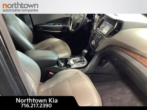 Used 2018 Hyundai Santa Fe Sport image 11