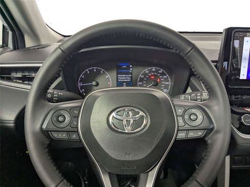 Certified 2024 Toyota Corolla Cross LE FWD image 17