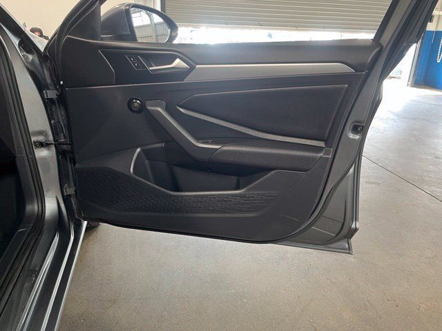 Used 2019 Volkswagen Jetta S w/ Driver Assistance Package FWD image 13
