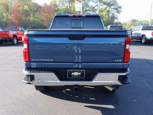Used 2024 Chevrolet Silverado 2500 LTZ w/ LTZ Premium Package image 32
