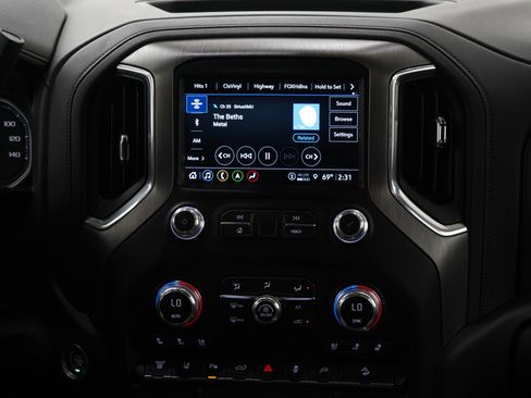 Used 2021 GMC Sierra 2500 Denali w/ Denali Ultimate Package image 14