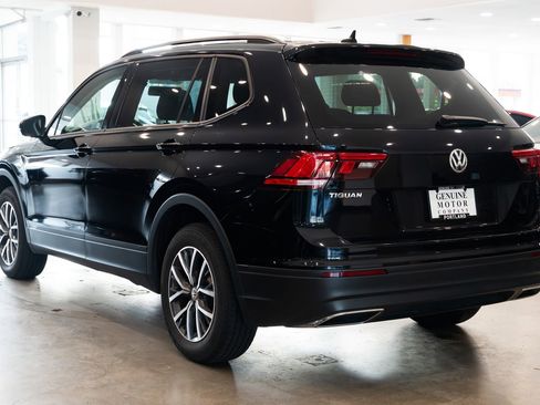 Used 2021 Volkswagen Tiguan S FWD image 6
