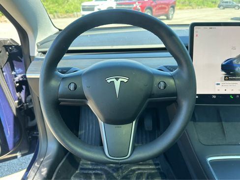Used 2023 Tesla Model 3 Standard Range RWD image 14