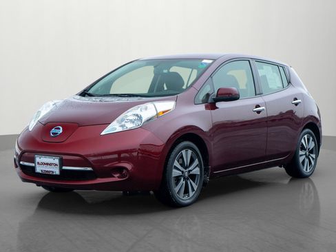 Used 2016 Nissan Leaf SV image 3