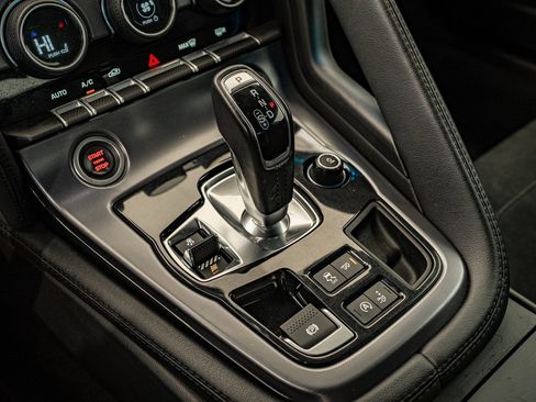 Used 2020 Jaguar F-TYPE Coupe image 35