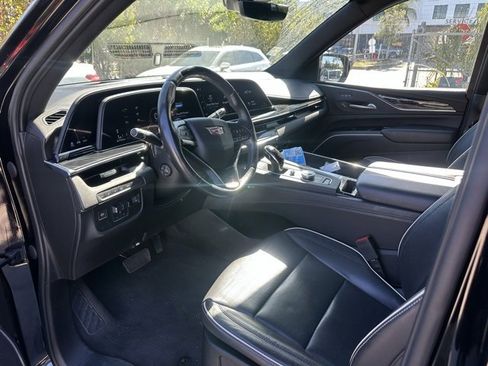 Used 2023 Cadillac Escalade Sport image 17