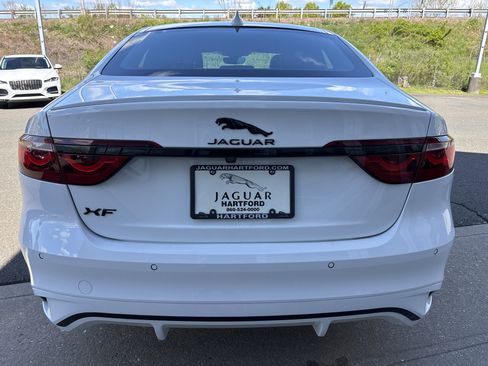 Certified 2023 Jaguar XF R-Dynamic SE AWD/4WD image 5
