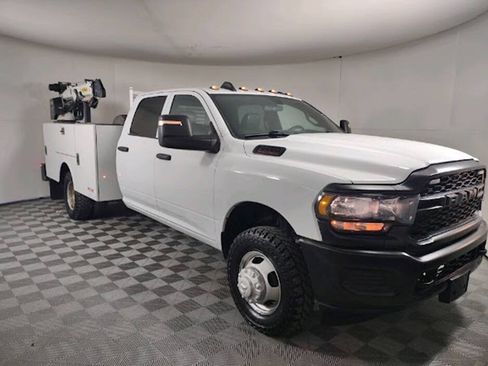 Used 2024 RAM 3500 Tradesman AWD/4WD image 1
