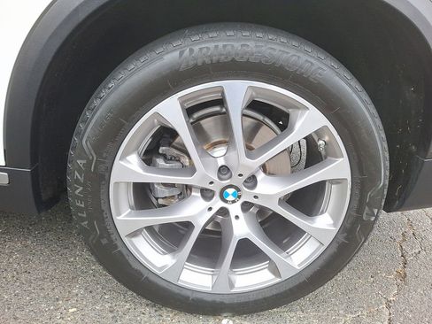 Certified 2022 BMW X5 xDrive40i image 6