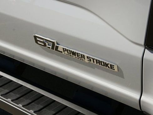 New 2026 Ford F250 XLT w/ XLT Premium Package AWD/4WD image 11