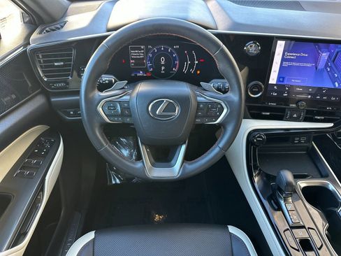 Used 2024 Lexus NX 250 FWD image 16