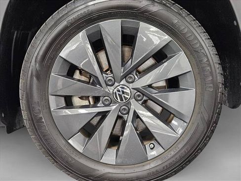 Used 2024 Volkswagen Taos S FWD image 21