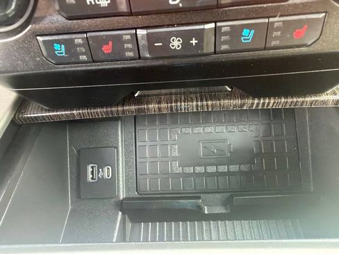 Used 2021 Ford F350 Lariat w/ Lariat Ultimate Package AWD/4WD image 25