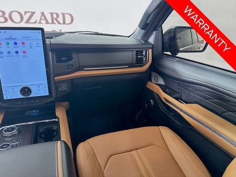 Certified 2024 Ford Expedition Platinum image 25