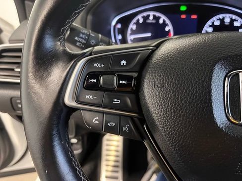 Used 2018 Honda Accord Sport image 25