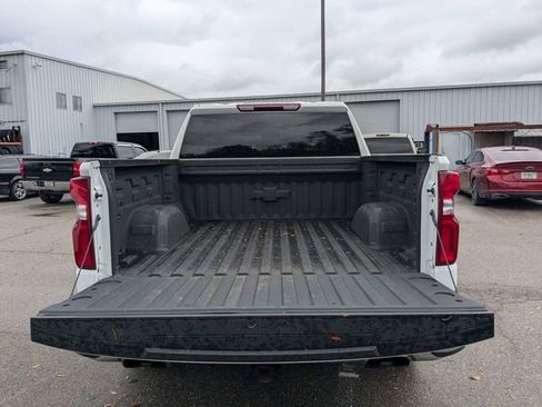 Used 2025 Chevrolet Silverado 1500 LTZ AWD/4WD image 13