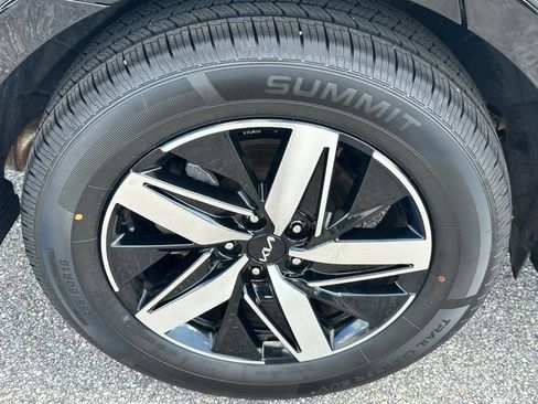 Used 2022 Kia Sorento S FWD image 25