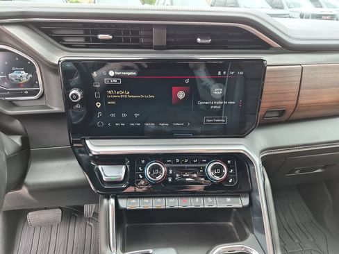 Used 2023 GMC Sierra 1500 Denali Ultimate AWD/4WD image 26