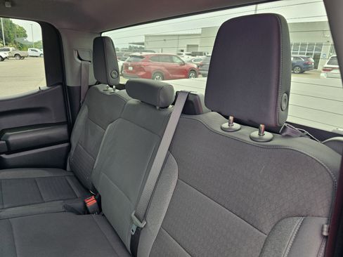 Used 2026 Chevrolet Silverado 1500 Custom RWD image 32