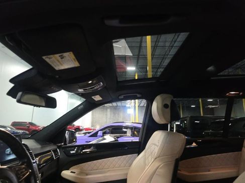 Used 2017 Mercedes-Benz GLS 450 4MATIC image 15