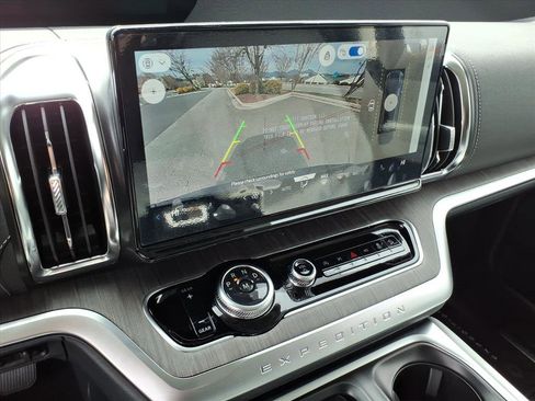 New 2026 Ford Expedition Platinum w/ Platinum Ultimate Package image 18