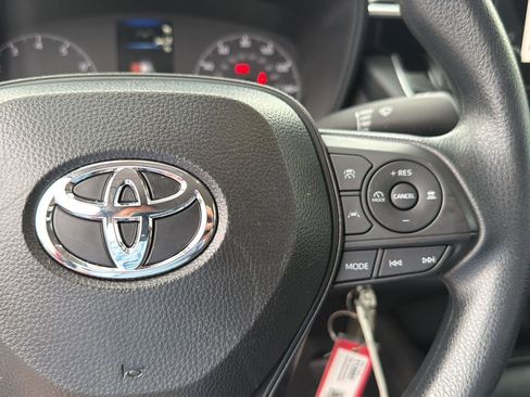 Certified 2025 Toyota Corolla LE FWD image 21