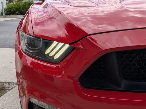 Used 2017 Ford Mustang GT Premium RWD image 10